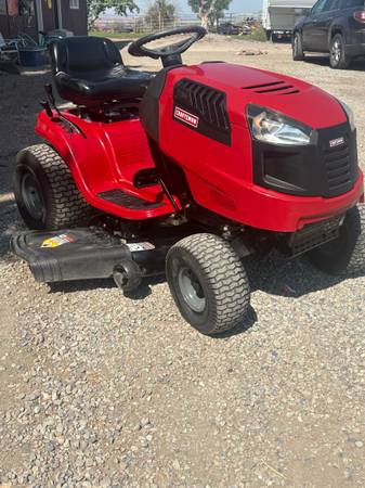 Craftsman riding mower 1