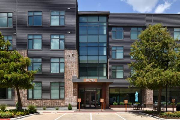 $1,600 / 1br - 750ft2 - Century Square Apartment For Sublet (College Station)63885010017921124