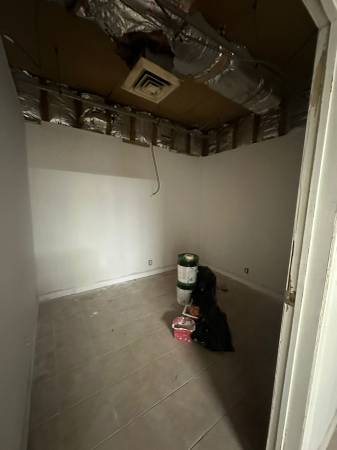 $5,000 COMMERCIAL SPACE FOR RENT 95ST ROOSEVELT AVE63854289636993121