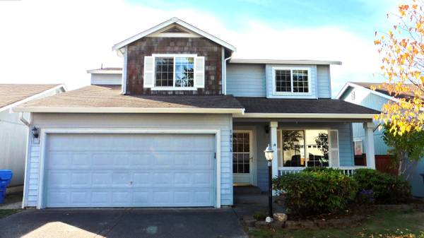 $3,200 / 4br - 4 Bedroom Home in Gated Community (Spanaway)64031309421571120