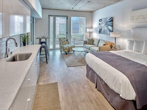 $2,277 / 1br - 663ft2 - Pet Friendly w/ 80 Pound Weight Limit for Dogs! Dog Run!! (Wallingford / Fremont)63884894253313121