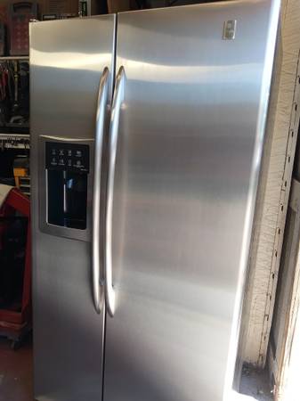 GE side by side refrigerator ss 1