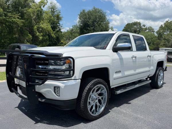 2017 Chevrolet Chevy Silverado 1500 High Country 4x4 4dr Crew Cab 5.8 ft. SB 1