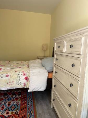 $1,385 Habitación Amueblada en Alquiler (Moorpark)63800618284033120
