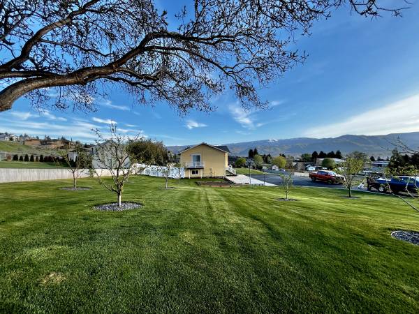 $699,900 / 4br - 2536ft2 - Propiedad, Casa, Taller (East Wenatchee)63851169963651123