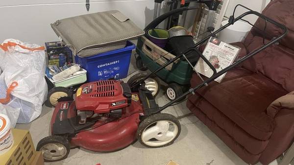 Gas Lawn Mower 1