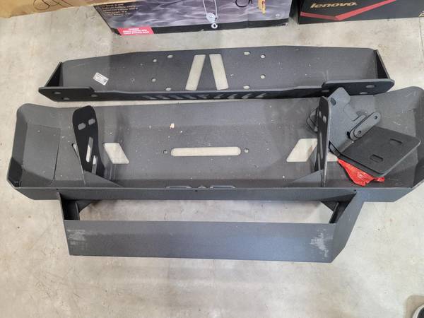 DV8 Offroad - Stubby Black Front Winch HD Bumper with Hoop 1