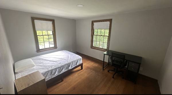 $3800.00 / 4br - Newly renovated house, perfect for students.63680140151169122