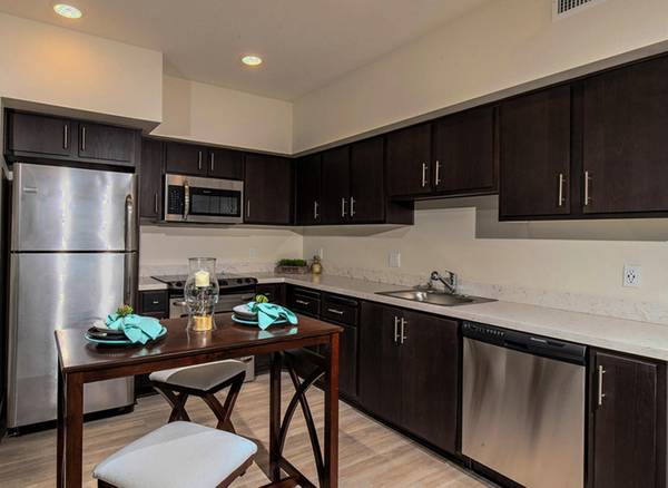 $2,175 $500 SAVINGS | Ideal Studio + Near Award-Winning Breweries (Vista Village)64037046058499122