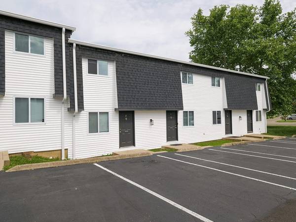 $1,060 / 2br - 850ft2 - In Chillicothe, Air Conditioning, 2 Bed (1355 Western Ave, Chillicothe, OH)63617434014593122
