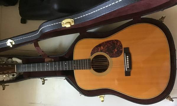 Martin HD28-V (2009) with K&K Pickup 1