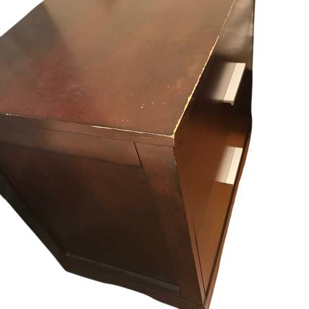 Nightstand, Brown, Wood 2 Drawers w/ Handles - $50 (Seattle)63471460492673122