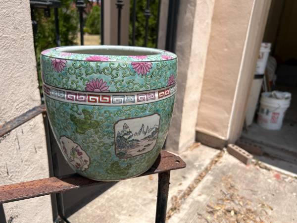 Hand painted pot planter 1