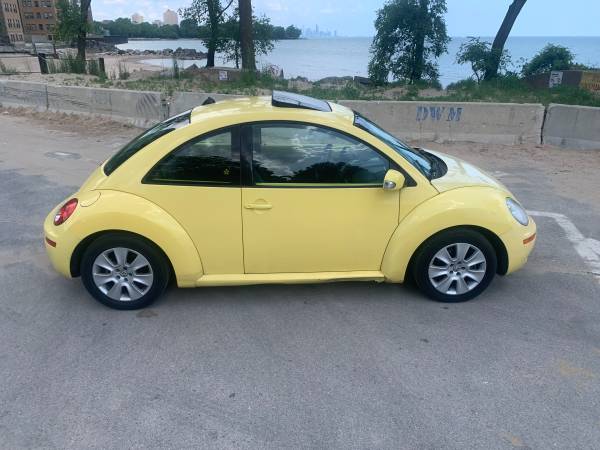 2008 Volkswagen New Beetle - $2,495 (95th Jeffery)63619012129923122