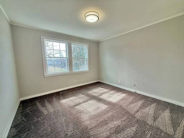 $695 / 2br - 1040ft2 - Vivienda recién remodelada de 2 habitaciones y 1 baño (Spartanburg)63661239228803121