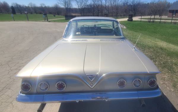 1961 Chevrolet Impala Bubble Top - $59,850 (Naperville)63618869388419124