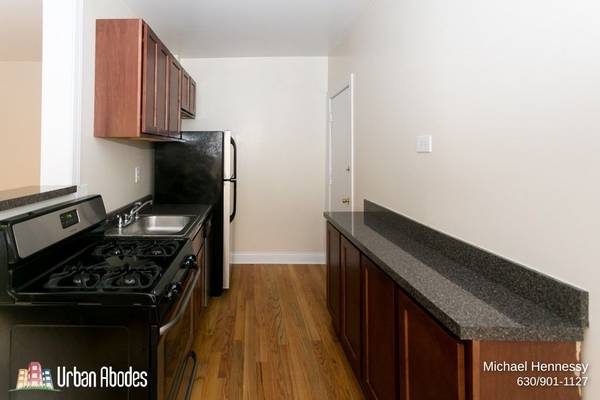 $1,450 / 400ft2 - Memorable Studio, 1 Bath in Lakeview, Available: 10/1/2025 (Lakeview)63898985031683122
