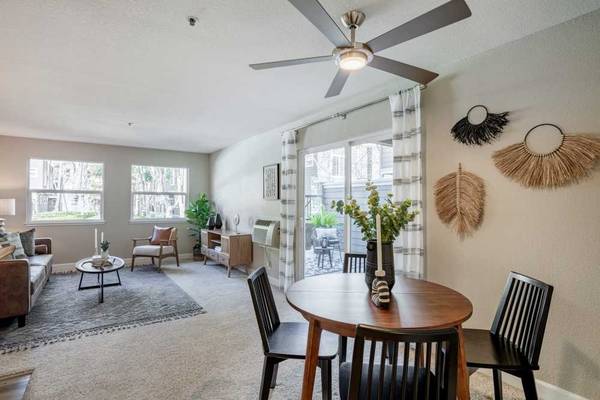 $3,818 / 2br - 950ft2 - Community Playground, Soundproof Walls, Fireplace (sunnyvale)64049800411907122