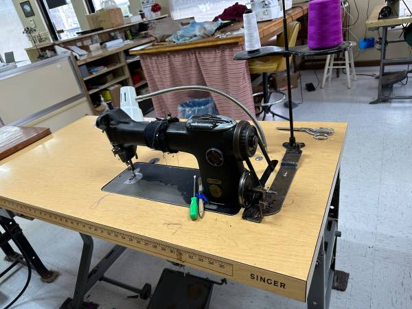 Singer sewing machine 1