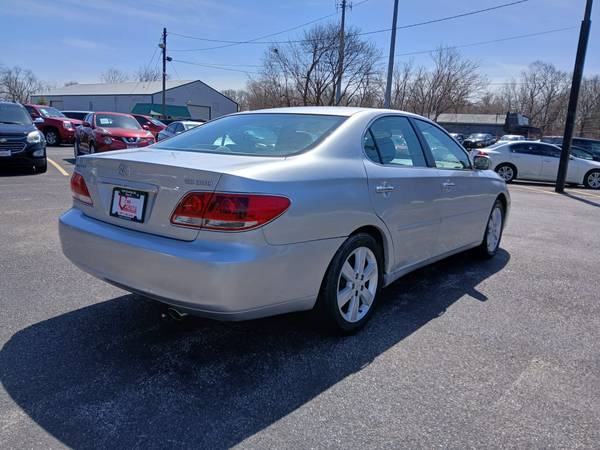 2006 LEXUS ES 330 - $4,999 (BEACH PARK, ILLINOIS)63618721536131123