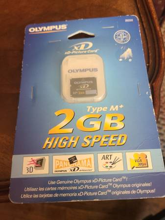 2GB XD Olympus picture card 1