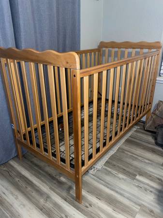 Baby crib 1