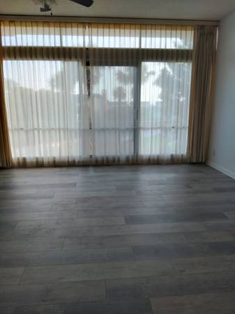 $995 / 1br - 450ft2 - Ocean Drive Office/Efficiency (Corpus Christi)64036540866946121