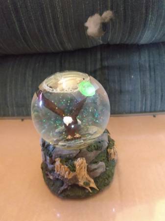 Eagle Musical Globe 1