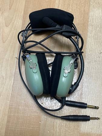 David Clark H10-13.4 Headset 1
