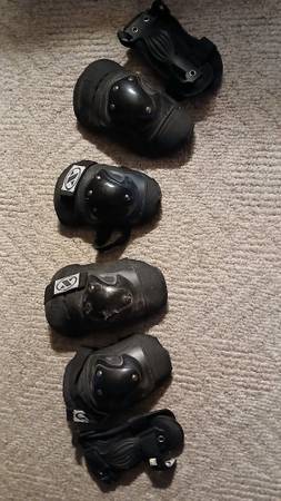 Knee and Elbow pads 1