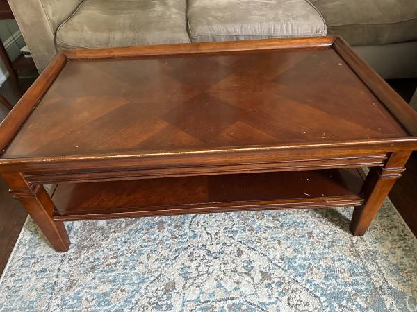Free coffee table 1