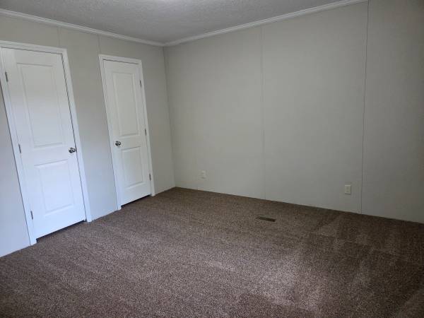 $1,429 / 3br - 1056ft2 - Valley Estates (Lansing)63920838052099122