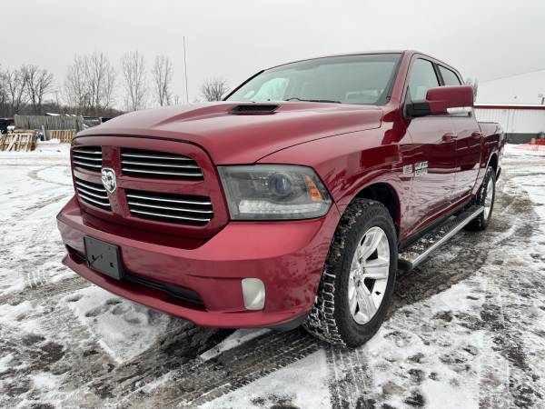 2015 Ram 1500 Sport Crew Cab 4x4 - Clean Carfax! 1