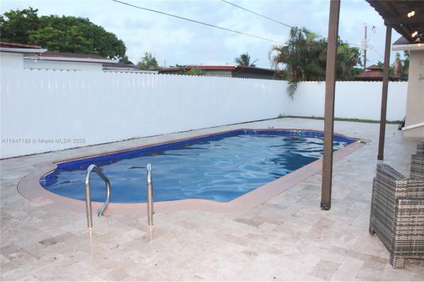 $4,800 / 3br - House for rent 3/2 (Hollywood)63825135808259121