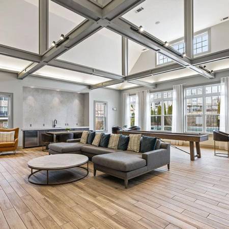 $2,673 / 2br - 1613ft2 - Pool, Fitness Center, Walk in closets, Pet Friendly for Dogs and Cats (Cohasset)63620394610049123
