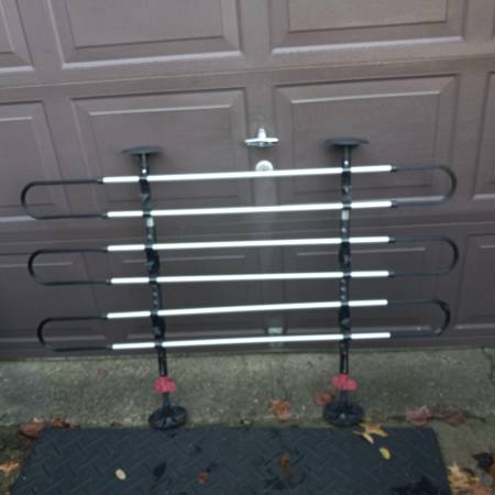 WeatherTech Pet Barrier w/addtional fence 1