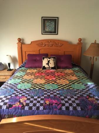 Solid Wood Queen Size Bed 1