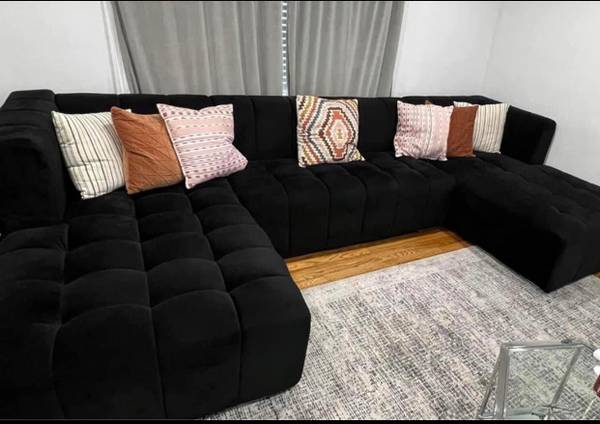 Sectional couch 1