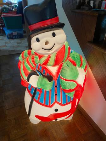 Snowman Blowmold Santa’s Best 1