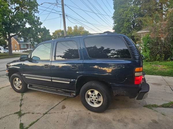 2005 chevy tahoe - $4,850 (Elgin)63618752643459124