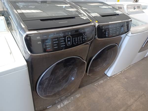 Samsung gray front load flexWash washer and flexDry dryer set 1