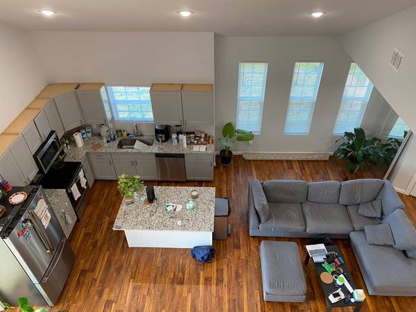 $400 2 bedrooms, 1 bath for ONE person $1200 (Morningside)63796257290881124