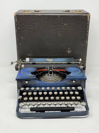 Serviced Royal P Typewriter with case and new platen 1