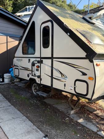Rockwood  A122 pop up camping trailer 1