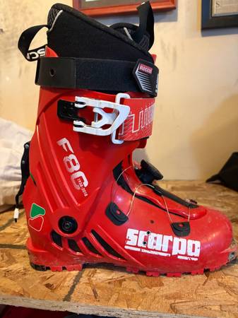 Ski touring boot Scarpa F1 1