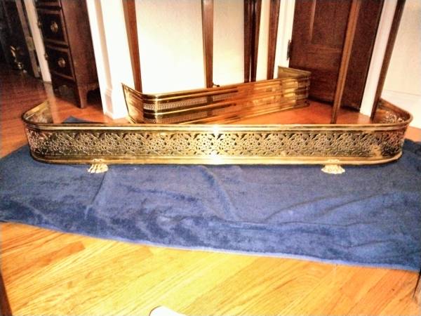 Fireplace Fender 1