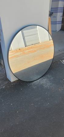 Round mirror #1599 1