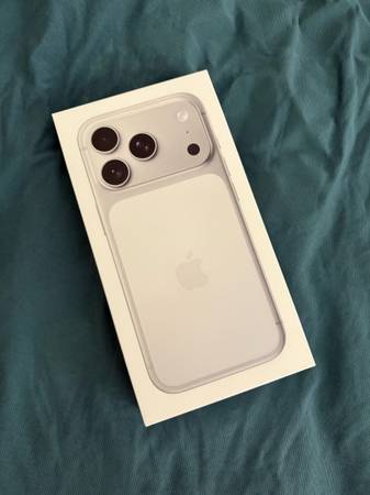 Apple iphone 17 pro max silver unlocked sealed box 1