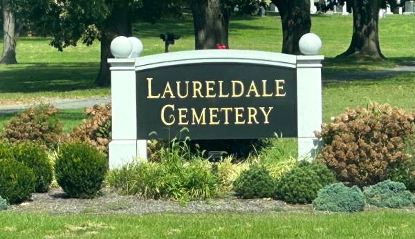 4 Cemetery Grave Sites 1