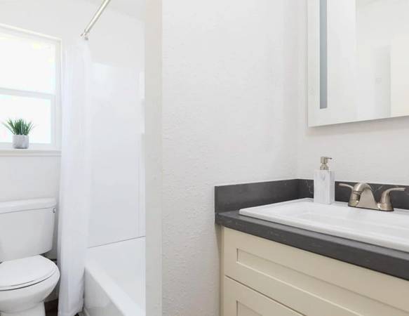 $2,295 / 2br - 1 MTH FREE - Stainless Steel Appliances | Washer & Dryer in unit (santa rosa)63622957784193123
